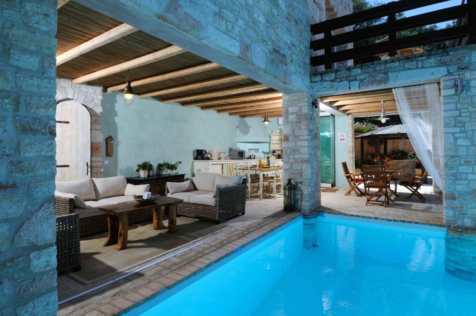 Villa Seashore:dreamy By The Sea With Heated Pool